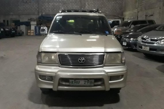 Selling Toyota Revo 2002 Manual Gasoline in Pasig