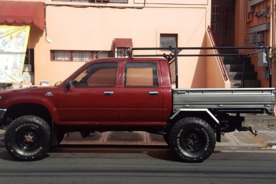 Selling Toyota Hilux 1995 at 130000 km in Manila