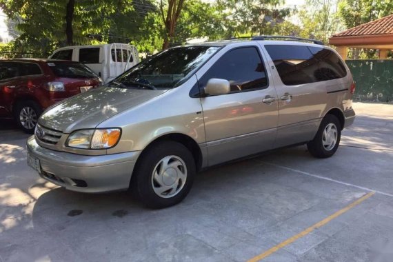 2nd Hand Toyota Sienna 2002 Automatic Gasoline for sale in Quezon City