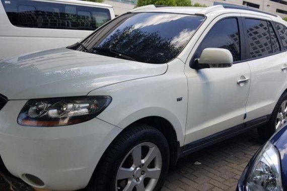 2nd Hand Hyundai Santa Fe 2009 at 90000 km for sale