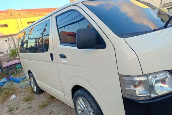 Selling 2nd Hand Toyota Hiace 2017 in Angeles