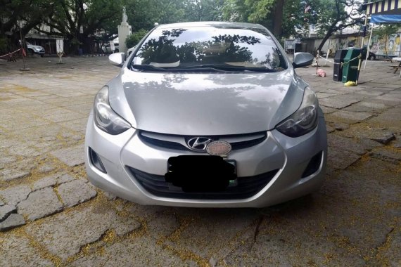 Selling 2nd Hand Hyundai Elantra 2013 in Metro Manila 