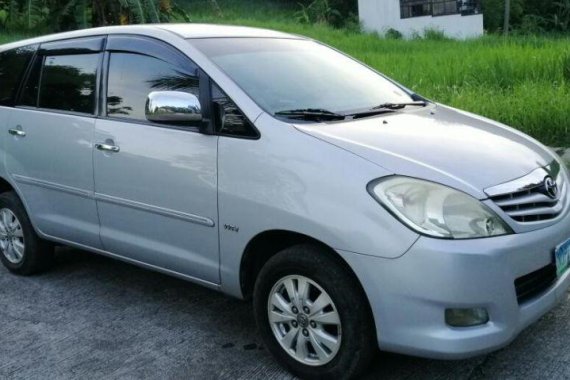 Selling 2nd Hand Toyota Innova 2009 in Quezon City
