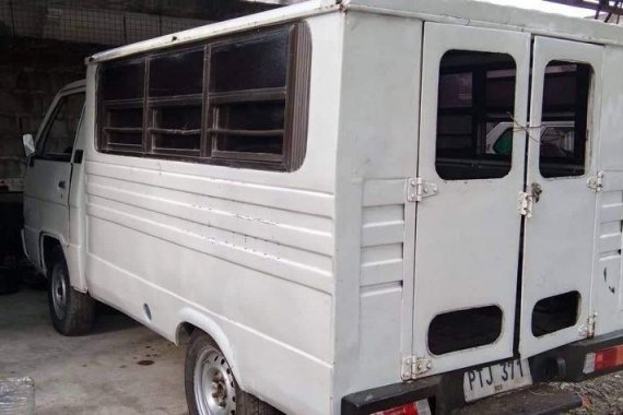 Sell 2nd Hand 1990 Mitsubishi L300 Van in Pateros