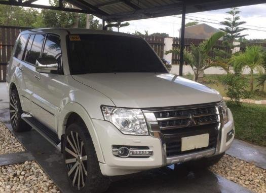 Selling Mitsubishi Pajero 2015 at 30000 km in Manila