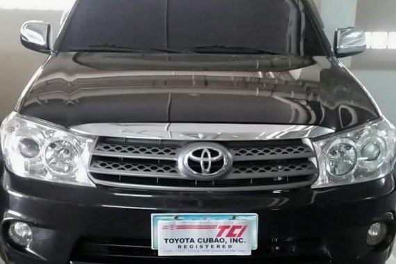 Sell Black 2010 Toyota Fortuner Automatic Gasoline at 110000 km in San Juan