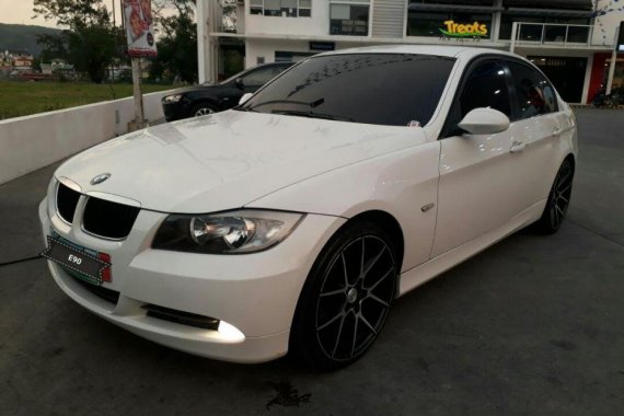 Selling 2nd Hand Bmw 320I in Olongapo