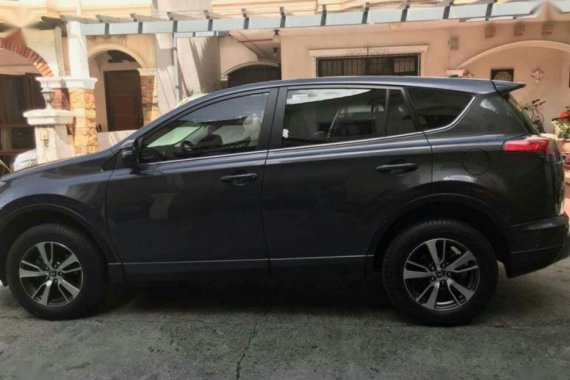 2nd Hand Toyota Rav4 2016 for sale in Makati