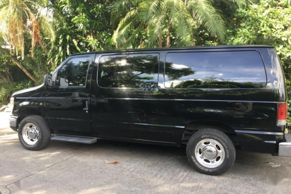 Sell 2nd Hand 2010 Ford E-150 Automatic Gasoline at 65000 km in San Juan