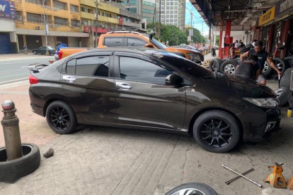 Selling 2nd Hand Honda Civic 2016 Automatic Gasoline at 40000 km in Caloocan