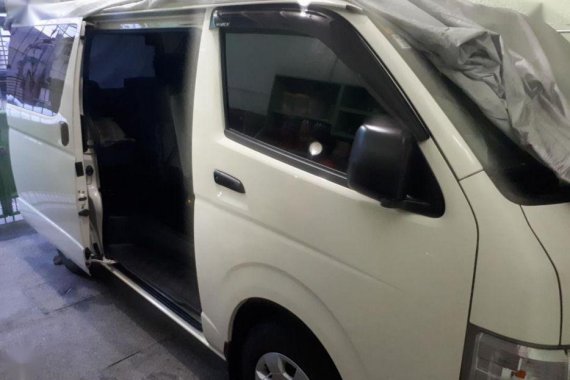 Selling 2nd Hand Toyota Hiace 2015 in Las Piñas