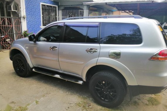 Selling Mitsubishi Montero 2012 at 70000 km in Malolos