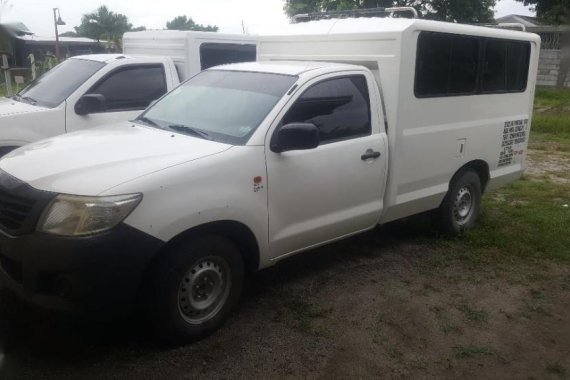 2nd Hand Toyota Hilux 2013 at 96468 km for sale