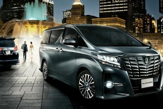 Selling Brand New Toyota Alphard 2019 in Makati