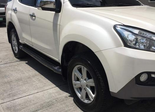 Isuzu Mu-X 2017 Automatic Diesel for sale in Pasay