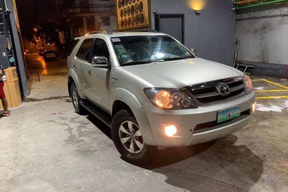 Sell 2nd Hand 2006 Toyota Fortuner Suv Automatic Gasoline at 80000 km in Quezon City