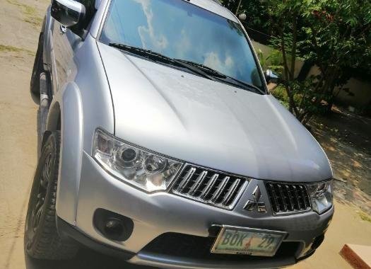 Selling Mitsubishi Montero 2012 at 70000 km in Malolos