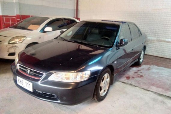 Sell Gray 2000 Honda Accord in Quezon City