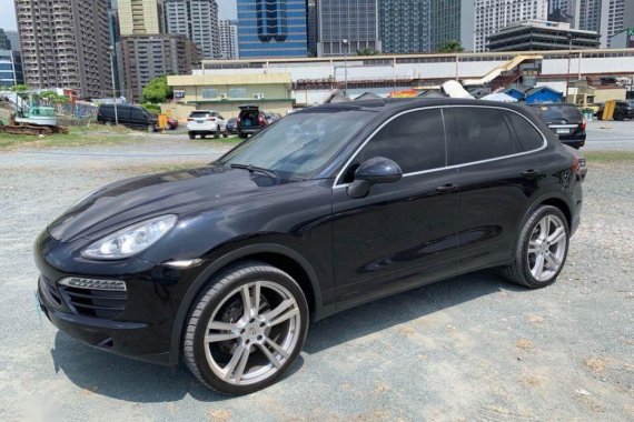 Sell 2nd Hand 2011 Porsche Cayenne at 30000 km in Pasig