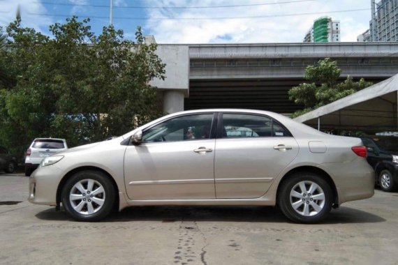 2nd Hand Toyota Altis 2012 for sale in Makati