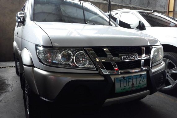 Selling Isuzu Crosswind 2012 Manual Diesel in Quezon City