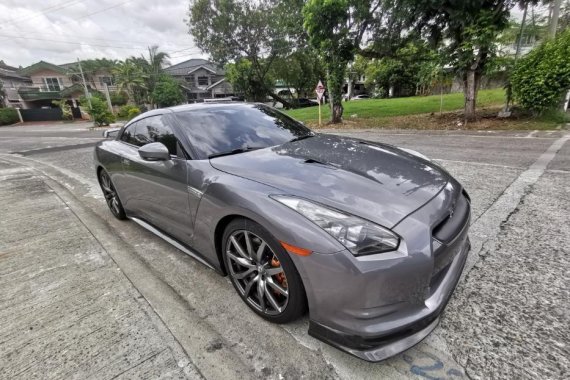 Sell 2nd Hand 2010 Nissan Gt-R Automatic Gasoline at 12000 km in Muntinlupa