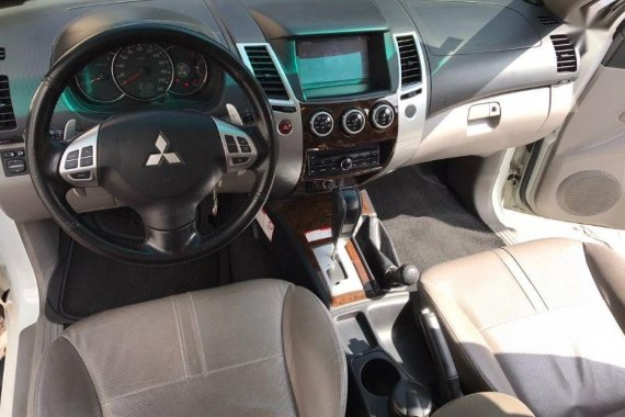 Sell 2nd Hand 2013 Mitsubishi Montero Automatic Diesel at 50000 km in Manila