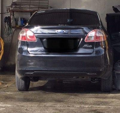 Selling Black Ford Fiesta 2011 in Santa Rosa