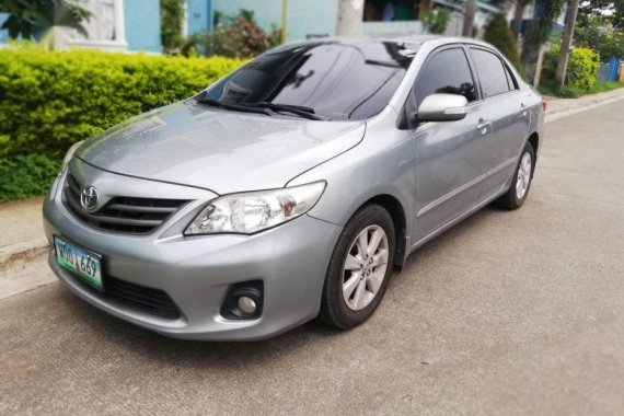 2nd Hand Toyota Altis 2013 for sale in Calamba