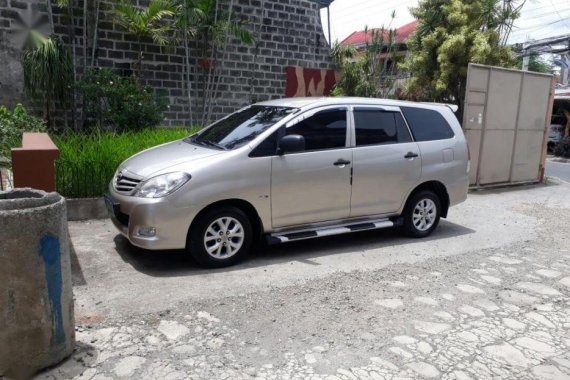 Toyota Innova 2012 Manual Diesel for sale in Mataasnakahoy