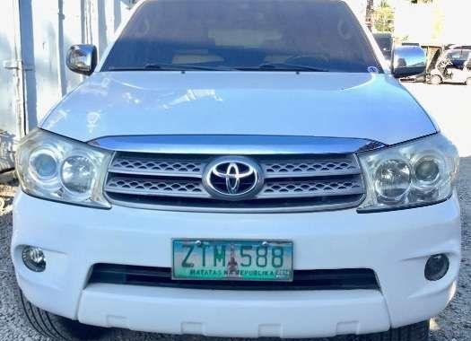 Selling Toyota Fortuner 2009 at 70000 km in Cainta