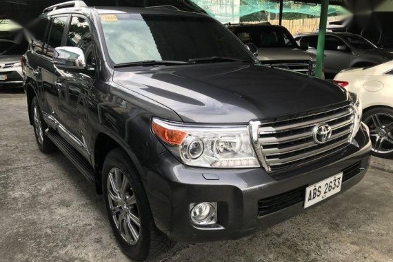 2nd Hand Toyota Land Cruiser 2015 at 15000 km for sale in Quezon City