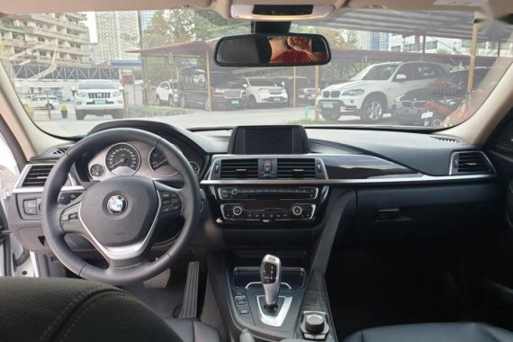 Selling Bmw 318D 2018 Automatic Diesel in Cainta