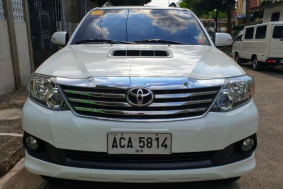 Sell Pearl White 2014 Toyota Fortuner in Caloocan