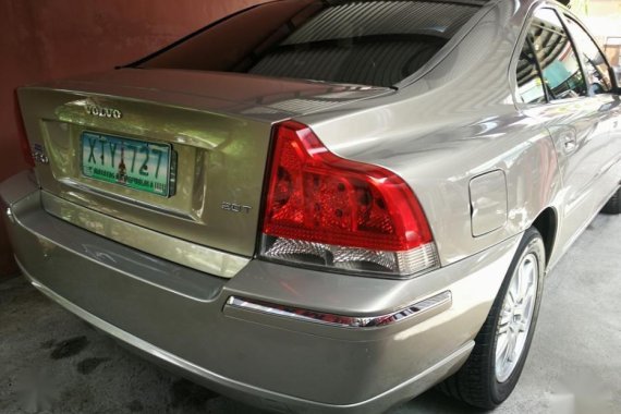 Selling 2nd Hand Volvo S60 2005 Automatic Gasoline at 42000 km in Biñan