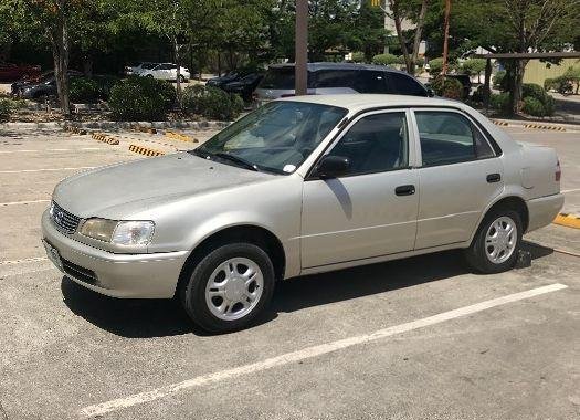 Selling Toyota Corolla 2004 Manual Gasoline in Cebu City