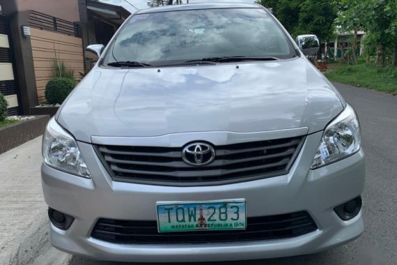 Selling 2nd Hand Toyota Innova 2012 Manual Gasoline at 19554 km in Caloocan