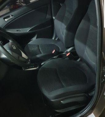 Sell 2nd Hand 2016 Hyundai Accent Automatic Gasoline at 30819 km in Taguig