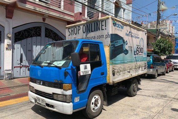 2nd Hand Isuzu Elf 2007 Van at 80000 km for sale in Manila