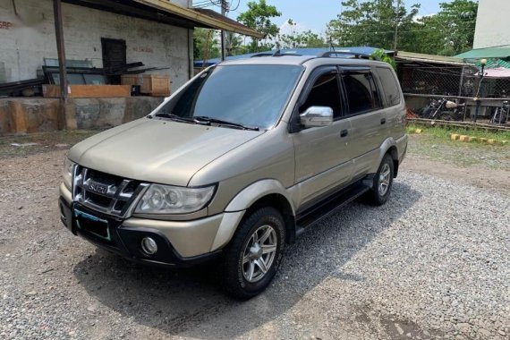 Sell 2nd Hand 2013 Isuzu Sportivo x Manual Diesel at 93000 km in Davao City