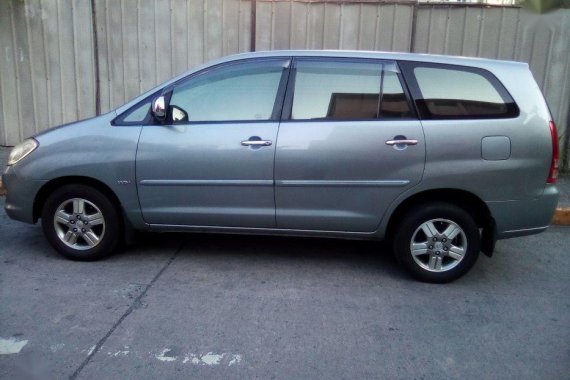 Sell 2nd Hand 2007 Toyota Innova at 111000 km in Pasig