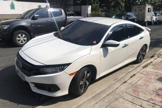 Sell 2nd Hand 2016 Honda Civic Automatic Gasoline at 11000 km in Quezon City