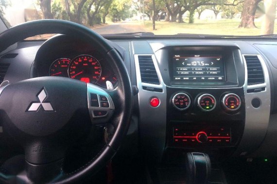 2nd Hand Mitsubishi Montero Sport 2013 Automatic Diesel for sale in Angeles
