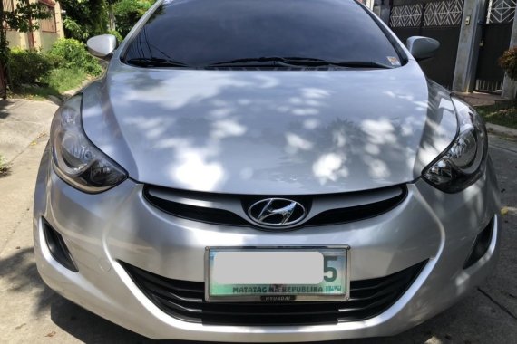 Silver Hyundai Elantra 2012 Sedan at 59000 km for sale