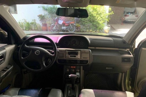 Green Nissan X-Trail 2005 for sale in Quezon City