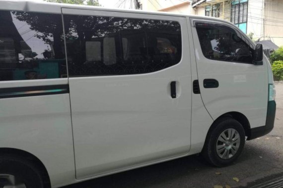 Selling Nissan NV350 Urvan Manual Diesel in Talisay