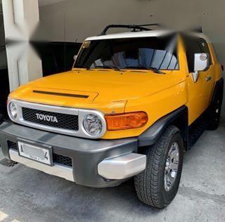 Selling 2nd Hand Toyota Fj Cruiser 2015 Automatic Gasoline at 14000 km in Pasig