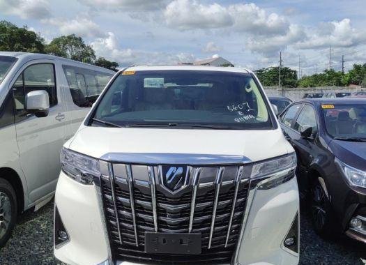 Selling Brand New Toyota Alphard 2019 in Imus