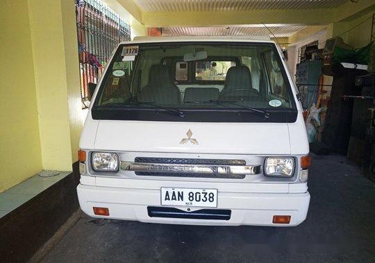 Sell White 2014 Mitsubishi L300 at 45240 km 