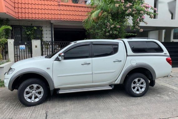 Sell 2nd Hand 2010 Mitsubishi Strada at 57000 km in Manila